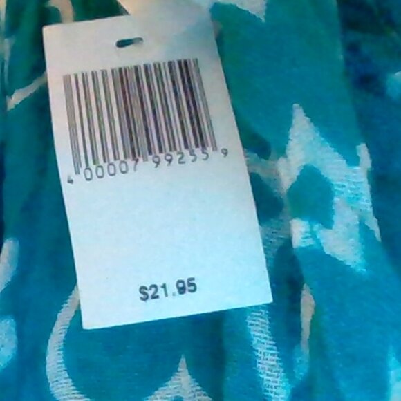 Brand New Official Disney Parks Merchandise Mickey Mouse Scarf - Picture 5 of 7